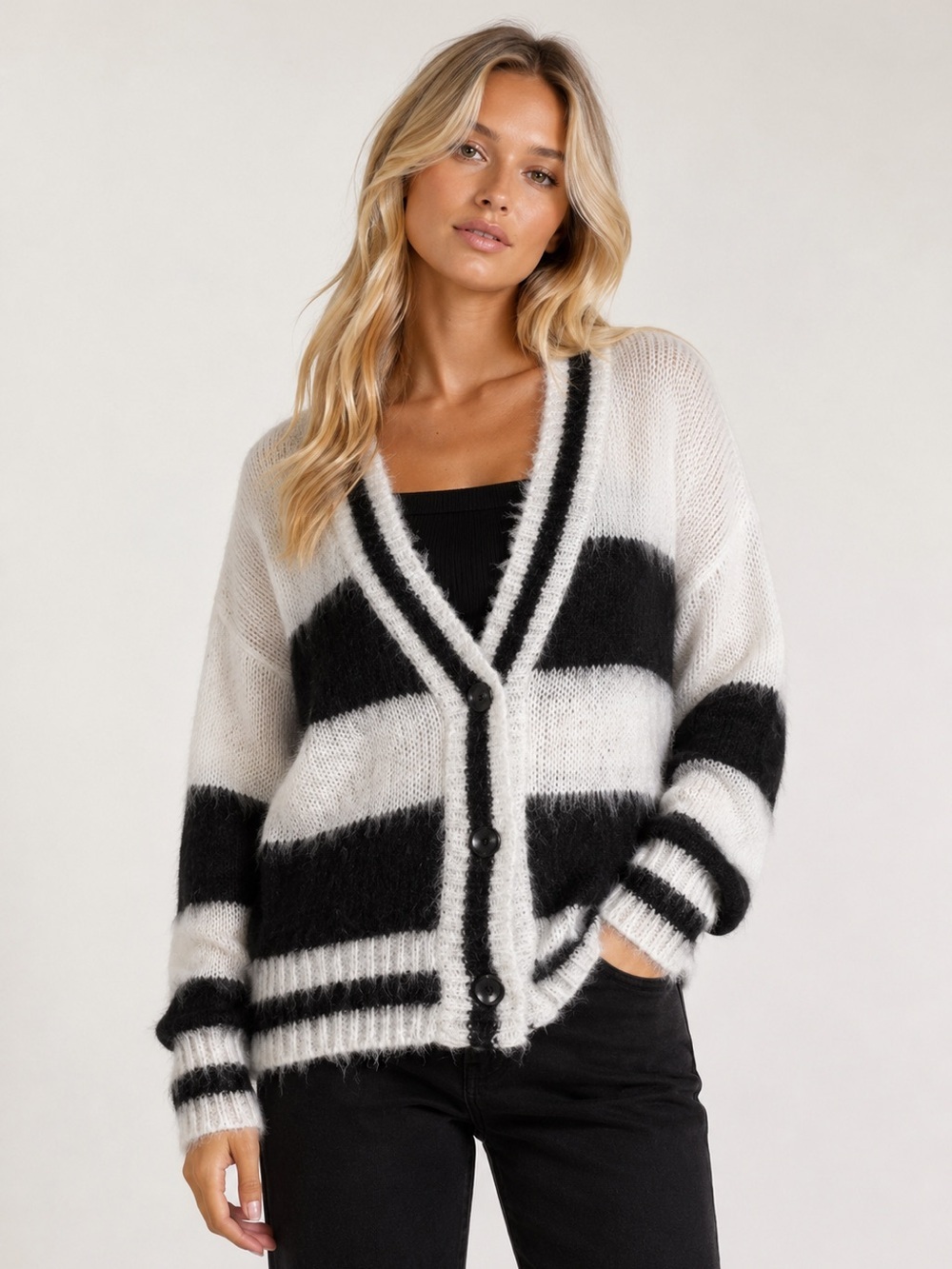 Elan NWT SZ M Navy & White Striped Fuzzy Knit Cardigan Button Front Cozy Sweater
